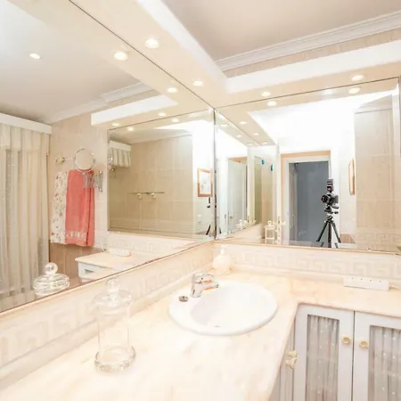 شقة Apartamento Familiar A Metros De La Playa 5P Wifi By Lightbooking *